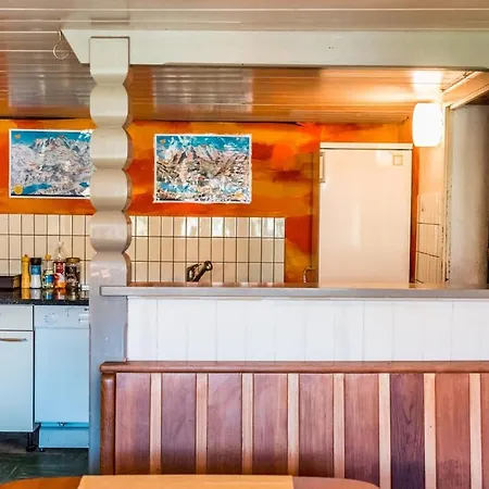 Simple And Rustic - In Historic House Wilderswil