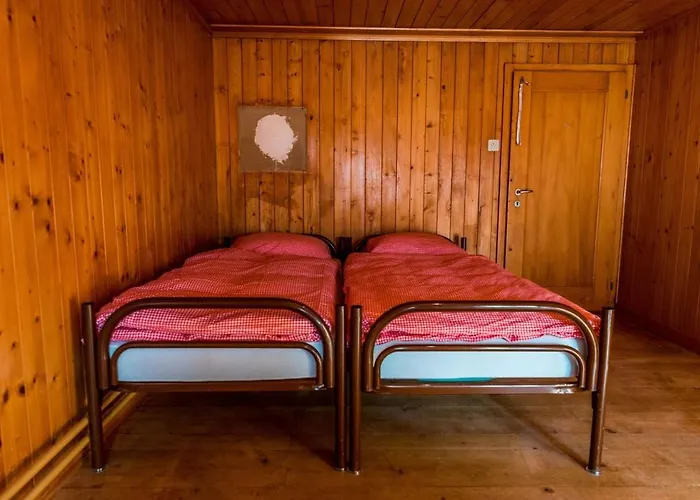 Simple And Rustic - In Historic House *