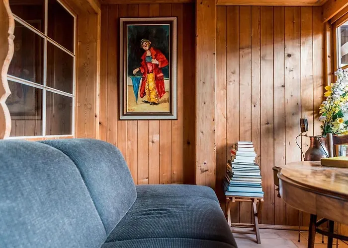 公寓 Simple And Rustic - In Historic House *